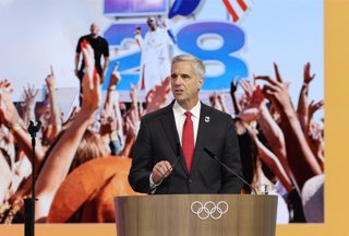 Archivo - COSTA NAVARINO, March 20, 2025  -- Reynold Hoover, CEO of the 2028 Los Angeles Olympics Organizing Committee, speaks during the second day of the 144th International Olympic Committee (IOC) session in Costa Navarino, Greece, March 20, 2025.