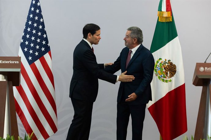 Archivo - Arquivo - 3 de setembro de 2025, Cidade do México, México: O secretário de Estado dos EUA, Marco Rubio, e o ministro das Relações Exteriores do México, Juan Ramon de la Fuente, deram uma entrevista coletiva anunciando os resultados da reunião en