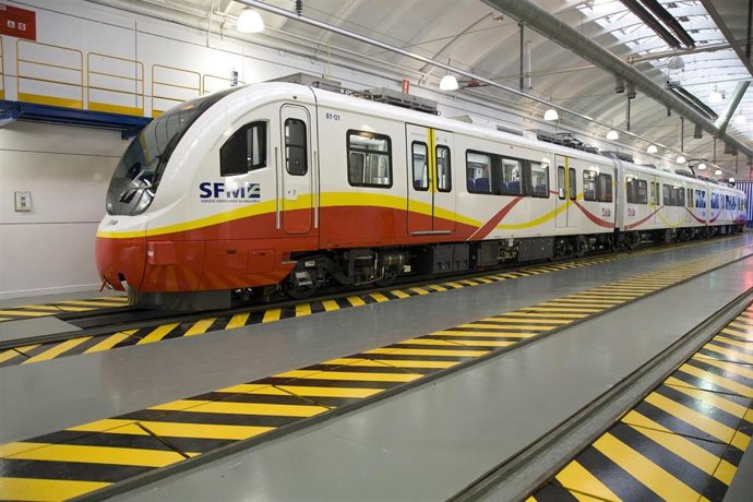 Archivo - Factoria de CAF en Irun Tren eléctrico Mallorca. Serie 8100