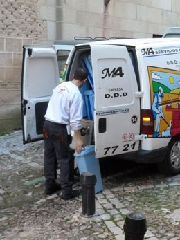 Archivo - Autonomos, servicios, furgoneta 