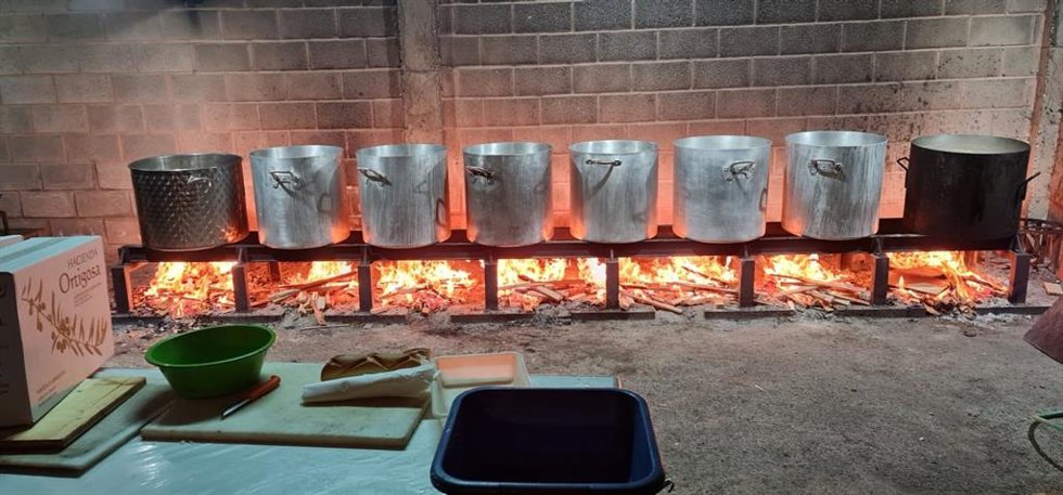140 Kilogramos De Habas Para El Tradicional Cocido Que Se Reparte El Día De San Antón En Ojacastro
