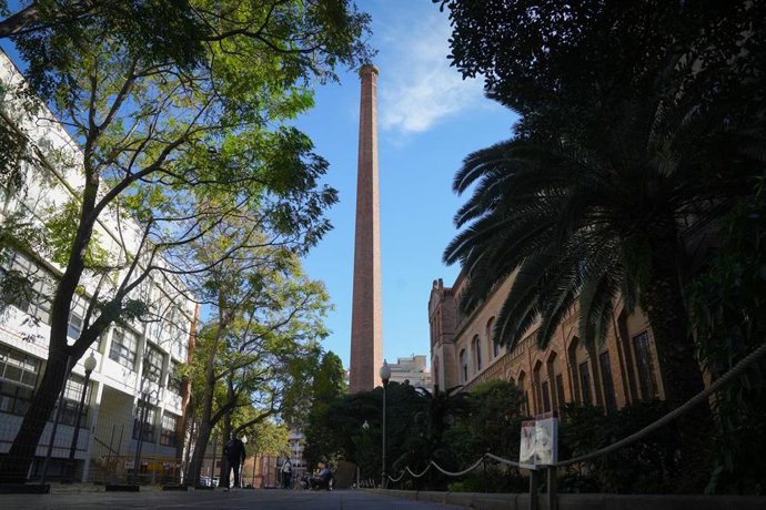 Archivo - Recinto de la Escuela Industrial de Barcelona, donde se ubica la residencia Ramon Llull, a 27 de octubre de 2025, en Barcelona, Catalunya (España).