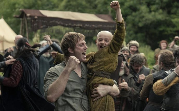 Ira Parker, showrunner de El caballero de los Siete Reinos: "Esta serie está escrita para George R.R. Martin"