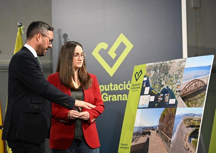 La diputada de Presidencia, Proyectos Estratégicos Provinciales, Gestión de Bienes Culturales y Reto Demográfico, María Vera, y el diputado de Contratación, Agua, Promoción Agraria y Medio Ambiente, Antonio Mancilla.