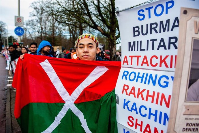 Archivo - Imagen de archivo de protestas en La Haya a favor de la minoría rohingya