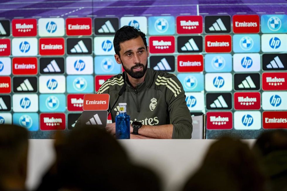 El entrenador del Real Madrid, Álvaro Arbeloa, en rueda de prensa.