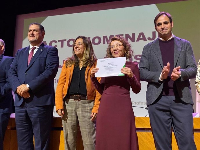 Homenaje al profesorado jubilado en Almería.