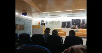 Un total de 152.693 personas están en lista de espera de dependencia, casi un 20% menos que en 2024, según el Gobierno