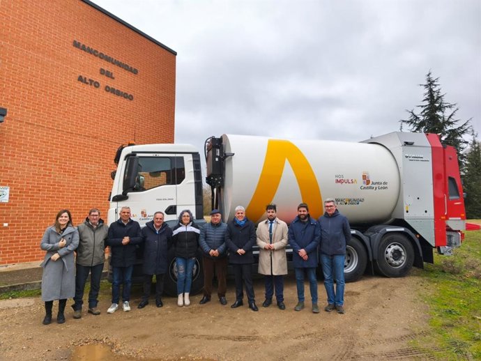 La Junta invierte 185.000 euros en un nuevo camión de recogida de residuos para la Mancomunidad Alto Órbigo.