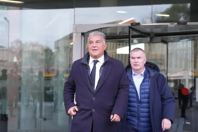El presidente del F.C. Barcelona, Joan Laporta, a su llegada a la Ciutat de la Justicia. - David Zorrakino