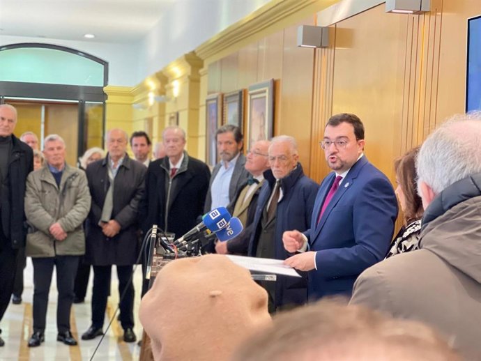 El presidente del Principado, Adrián Barbón, durante su intervención en el acto celebrado en Presidencia.