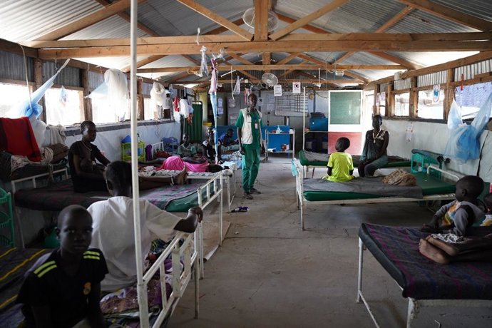 Archivo - Sala de hospitalización del hospital de MSF en Lankien, estado de Jonglei, en Sudán del Sur