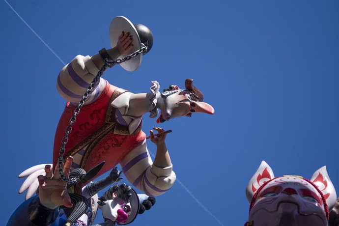 Archivo - Imatge i arxiu d'una falla. 