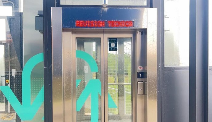 Elevador averiado en la ladera este de Parquesol.