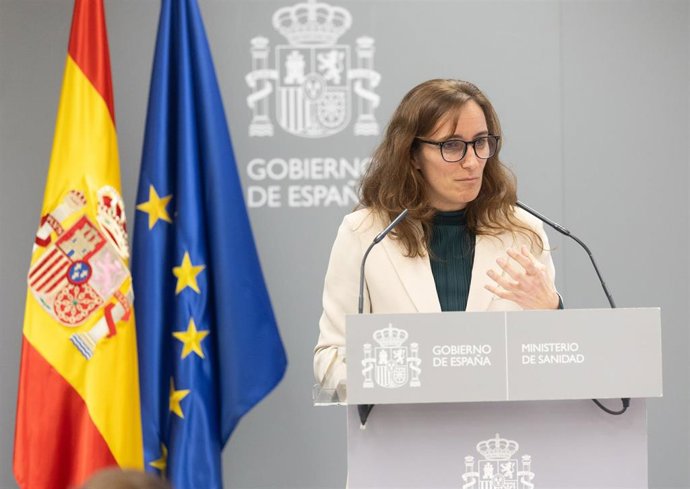La ministra de sanidad, Mónica García, durante la presentación del balance de actividad de donaciones y trasplantes de 2025 en el Ministerio de Sanidad, a 16 de enero de 2026, en Madrid (España).