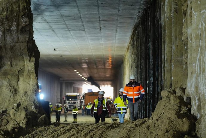 Dos de los tramos del túnel de la A-5 ya ejecutados se han conectado este viernes en 700 metros lineales