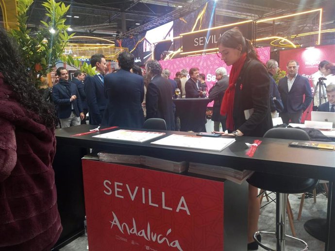 Archivo - Stand de la capital andaluza en la pasada edición de Fitur, en el pabellón de Andalucía en Ifema.