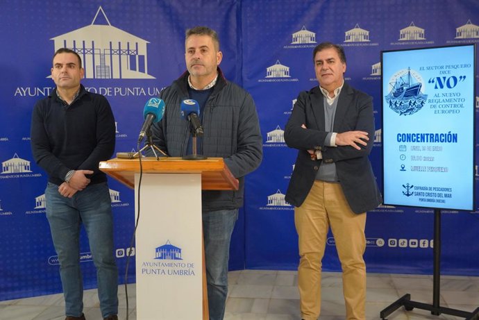 El patrón mayor de la Cofradía de Pescadores Santo Cristo del Mar de Punta Umbría y presidente de la Federación Andaluza de Cofradías de Pescadores (Facope), Manuel Fernández Belmonte, este viernes en rueda de prensa.