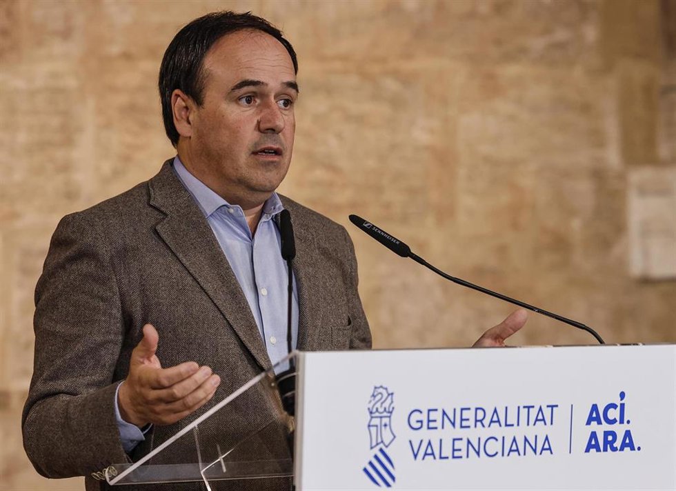 El presidente de la Generalitat valenciana, Juanfran Pérez Llorca, ofrece una rueda de prensa, en una imagen de archivo