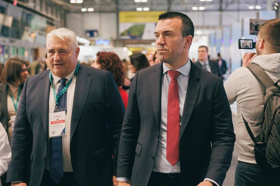 Imagen del presidente de la Diputació de Valncia, Vicente Mompó, y del diputado de Turismo y Deportes, Pedro Cuesta.