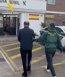 Detingut un home acusat de robar en dos establiments de Benicàssim