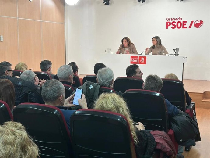 La vicesecretaria general del PSOE-A, María Márquez, en un foro sobre financiación autonómica en Granada.