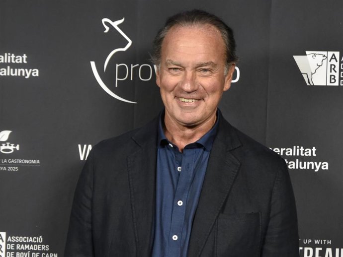 Archivo - Bertín Osborne asiste a la gala que organiza Provacuno y la Associacio De Ramaders De Bovi De Carn D'alcarras, a 2 de octubre de 2025, en Barcelona (Cataluña, España).