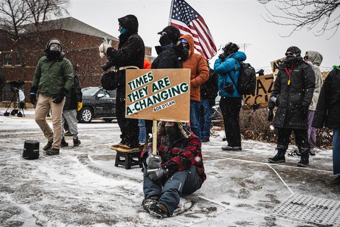 Manifestantes en contra del ICE en Minneapolis.