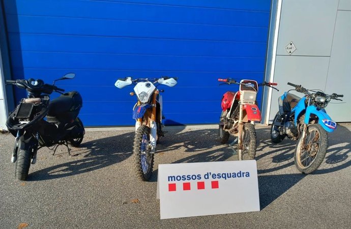 Les 4 motocicletes trobades pels Mossos d'Esquadra