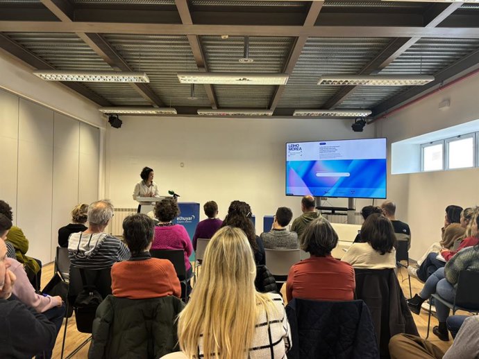 Feminismoaren inguruko edukiak ulertzeko, sortzeko eta ikertzeko Leiho Morea webgunearen aurkezpena Elhuyarren