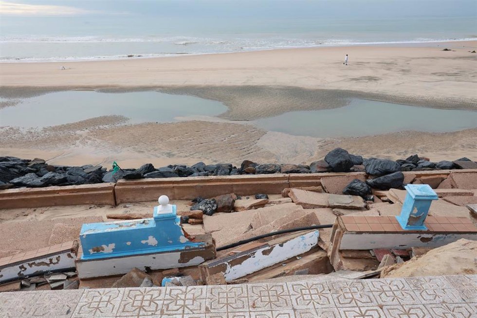 Imagen de los daños ocasionados por la borrasca 'Francis' en Matalascañas (Huelva).