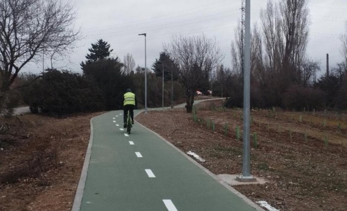 Transportes pone en servicio 9,5 km de vía ciclista y nuevas zonas verdes en la ronda interior de Valladolid por 5,1 millones