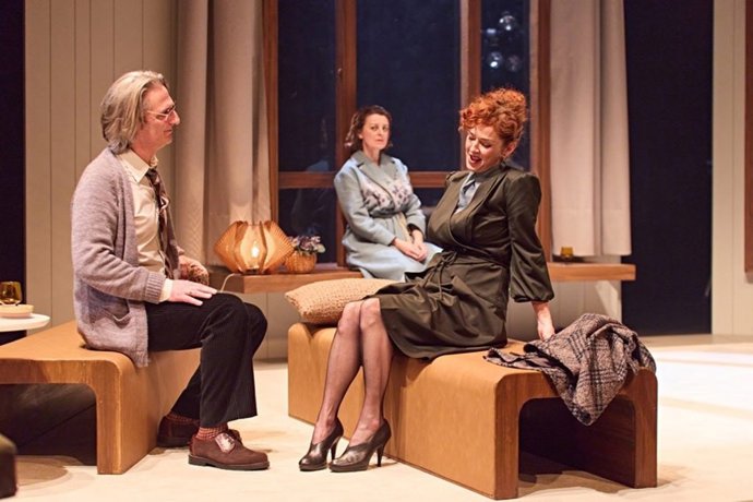 Archivo - Ernesto Alterio y Marta Belenguer recalan el viernes 23 y sábado 24 en el Palacio con la obra 'Viejos tiempos'