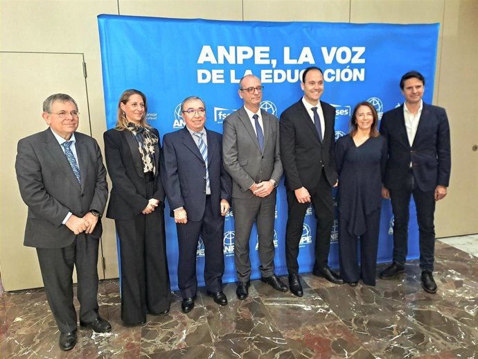 El consejero de Educación clausura el XL Consejo Sindical Autonómico de ANPE