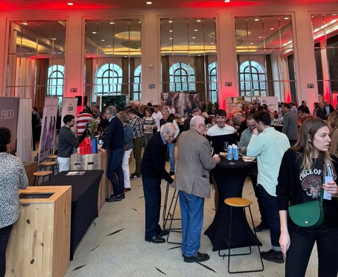 Éxito de la iniciativa 'Calle Laurel - Pau Edition', que reúne a cerca de 3.000 personas en Pau (Francia)