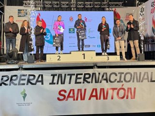 El podio de la 43ª edición de la 'Noche de San Antón'.