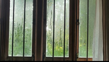 Por qué las ventanas "sudan" en invierno y el truco sencillo para reducir la condensación