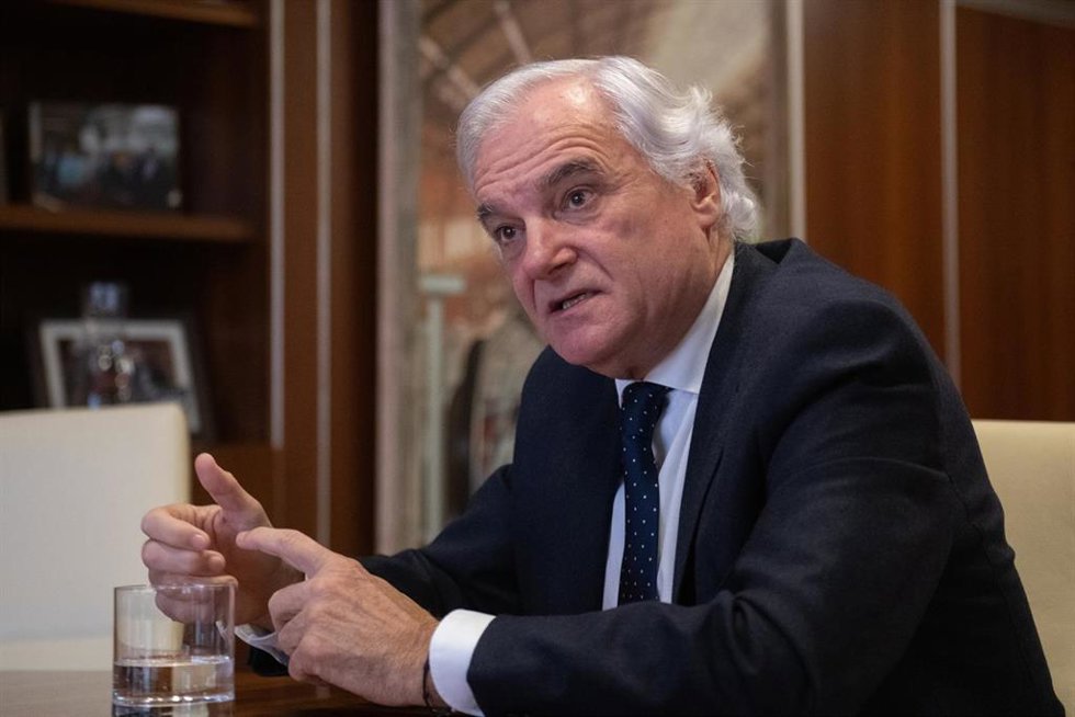 El presidente de la Confederación Empresarial de Madrid-CEOE (CEIM), Miguel Garrido, durante una entrevista para Europa Press.