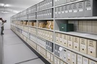 Andalucía licita un contrato para el tratamiento de miles de documentos acumulados en dependencias de la Junta