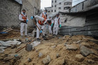 Imagenes de grupos de la Defensa Civil de Gaza 