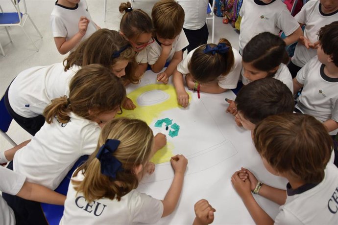 Archivo - Alumnos andaluces.