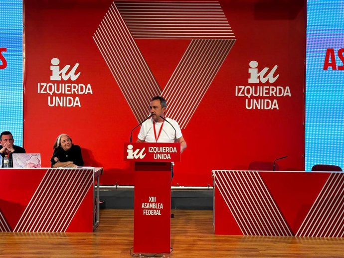 Archivo - El coordinador de IU en Asturias, Ovidio Zapico, en una imagen de archivo.