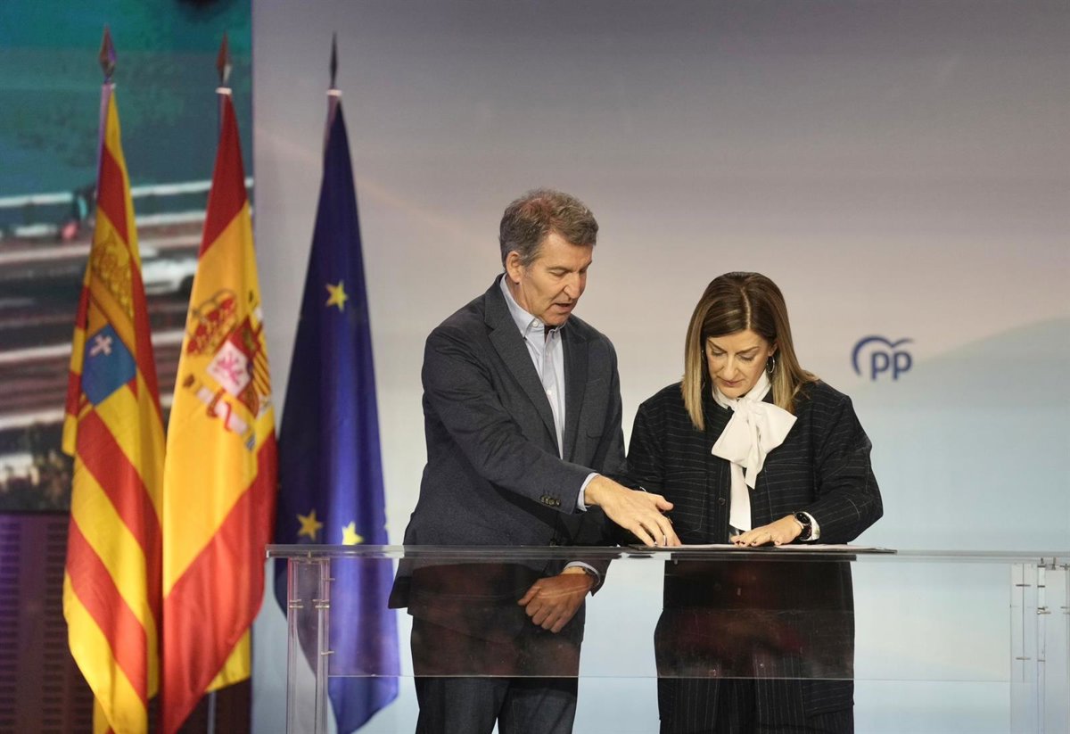 Buruaga firma la  Declaración de Zaragoza  del PP que rechaza la nueva financiación autonómica:  Vamos a dar la batalla 