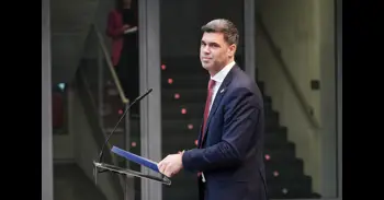 García (PPN) dice que Chivite y Sánchez "están sacrificando Navarra y España" para "seguir un día más en el poder"