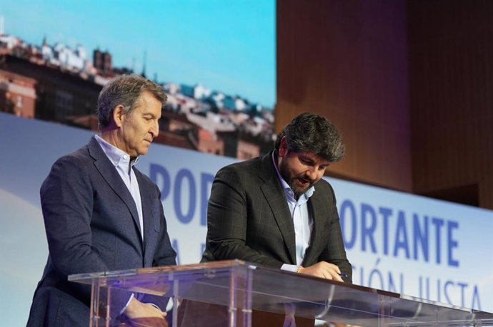 El presidente del PP de la Región de Murcia, Fernando López Miras, ha firmado este domingo, junto a otros presidentes autónicos del PP, la 'Declaración de Zaragoza',