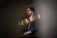 Óscar López denuncia el vandalismo del monumento a las Trece Rosas con amenazas de muerte a Sarah Santaollaya