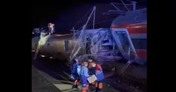 Más de 20 fallecidos y 70 heridos en el descarrilamiento de dos trenes en Adamuz (Córdoba)