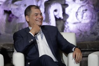Archivo - El expresidente de Ecuador Rafael Correa  