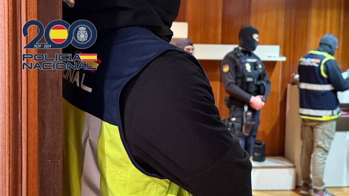 La Policía Nacional registra un piso en el centro de Logroño donde sus inquilinos traficaban con droga