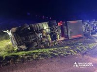 Herido un camionero en un accidente de tráfico en la salida del polígono Vadeferrín de Ejea
